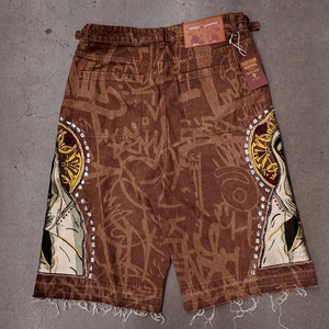 Shorts en jean décontractés pour hommes, coupe ample, imprimé graffiti artistique, bords bruts, avec appliqué motif religieux, vente en gros sur mesure - Product Image 2