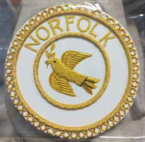 Parche bordado a mano con hilo metálico de oro, insignia de terciopelo para blazer con diseño de corona, luna y cuentas, emblema de hilo metálico de lujo con escudo real - Product Image 4