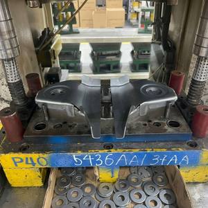 Matriz de Estampado Progresivo de Alta Velocidad OEM para Producción Industrial con Alta Eficiencia y Precisión - Product Image 2