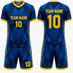 Ensemble maillot et short de football personnalisés par sublimation avec nom d'équipe et numéro de joueur - Product Image 1