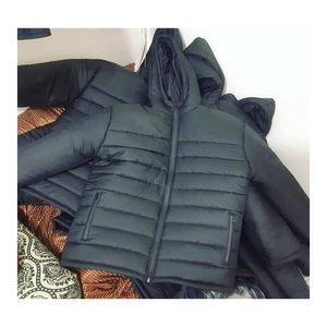Blouson matelassé épais pour homme avec capuche, chaud et décontracté pour l'hiver, idéal pour l'extérieur, col montant - Product Image 1