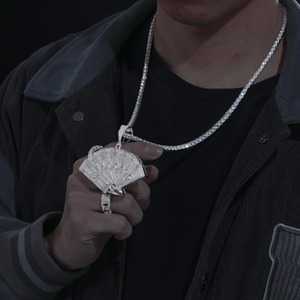 Colgante de plata 925 con moissanita certificada GRA, estilo hip hop, con incrustaciones de circonitas, diseño de gran valor, personalizado para raperos, para uso diario. - Product Image 4