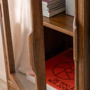 Vandana Maxima Prime mango wood <b>display</b> <b>case</b> - Product Image 3