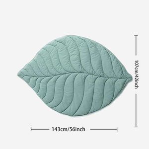 Coperta per Animali Domestici a Forma di Foglie 3D per Cani e Gatti - Morbida e Calda in Peluche per Uso Domestico - Product Image 3