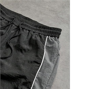 Pantalon cargo léger et confortable pour homme, décontracté, pour l'extérieur, taille élastique, coupe ample, jambe large, brodé, style évasé - Product Image 3