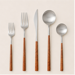 Ensemble de couverts modernes en acier inoxydable avec manches en bois, 5 pièces, couverts design pour hôtels haut de gamme et mariages - Product Image 5