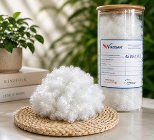 Fibre de polyester silicée creuse et conjuguée recyclée 15D 51mm à faible prix, haute densité, facile à ouvrir, pour le filage, antistatique - Product Image 2