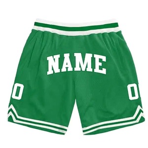 Shorts de basketball décontractés pour hommes, personnalisés OEM, 100 % polyester, avec logo imprimé par sublimation, poches et taille élastique - Product Image 4