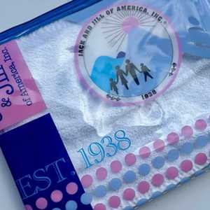 Jack and Jill Carryall Bag Clear PVC Cosmetic Pouch Travel Organizer Zipper Makeup <b>Storage</b> Wholesale Supplier - Product Image 3