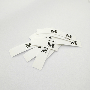 Etiquetas de talla de ropa XS a XXXL | Pegatinas autoadhesivas para el cuello para uniformes y camisas | Solución simple de etiquetado de tela - Product Image 1