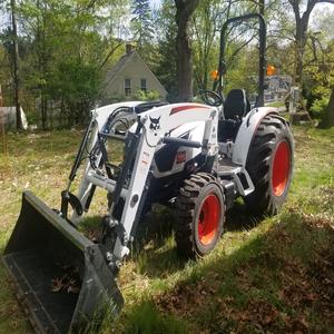 Bobcats CT4050 HST – Meilleure Offre de Vente en Espèces – Tracteur Compact 4x4 avec Moteur 50 CV, Boîte de Vitesses, Pompe et Roulement Avant Inclus - Product Image 6