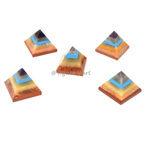 Piedra preciosa de ágata blanca Natural, Pirámides de cristal pequeñas, estatuilla de Feng Shui, pirámide curativa decorativa para el hogar a la venta - Product Image 3