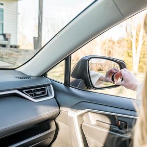 Specchietti Laterali Convessi Universali HD da 2 Pollici per Auto, Senza Cornice, Adesivi, Regolabili, Grandangolari per Punti Ciechi - Product Image 3