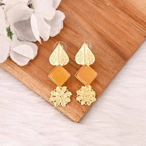 Elegantes Pendientes de Piedra Ojo de Gato Color Limón, Joyería de Moda de Latón de Diseño para Mujer - Product Image 2