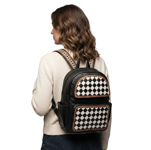 Mochila Unisex de Cuero Genuino con Diseño a Cuadros de Ajedrez, Estilo Bohemio Vintage, Hecha a Mano, con Protección RFID, Cierre de Cremallera, Ecológica, para Viajes - Product Image 1