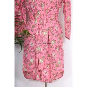 เสื้อเชิ้ตผู้หญิงคอวีพิมพ์ลายดอกไม้ ผ้าฝ้ายแท้ 100% ระบายอากาศได้ดี เป็นมิตรกับสิ่งแวดล้อม แขน 3/4 ความยาวปานกลาง เหมาะสำหรับงานกลางคืน/งานทางการ - Product Image 6