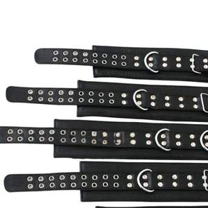 Ensemble de bondage personnalisable en cuir de vachette de qualité supérieure avec menottes réglables et anneau en D, couleur personnalisable - Product Image 5