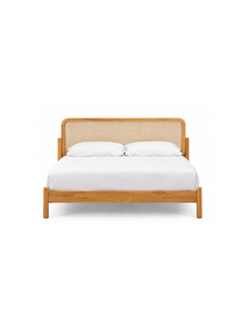 Lit plateforme scandinave en teck, taille Queen, avec cadre en bois massif et tête de lit en rotin, design durable - Product Image 1