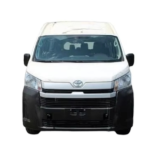 รถบัสสีขาว 15 ที่นั่ง ปี 2025 รุ่นใหม่เอี่ยม Hi Ace DX หลังคาสูง เครื่องยนต์ดีเซล 3.5 ลิตร พวงมาลัยซ้าย ขับเคลื่อนล้อหลัง มาตรฐานไอเสียยูโร 6 เกียร์ธรรมดา 130 - Product Image 1