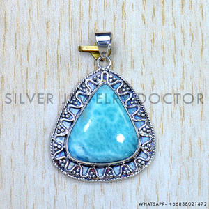 Pendentifs et breloques en argent sterling 925 avec pierre précieuse Larimar naturelle, vente en gros de pendentifs en argent et bijoux tendance - Product Image 2