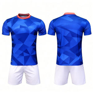 Maillot de football respirant imprimé à manches courtes col en V avec bretelles réglables pour homme – Tenue de sport pour équipes nationales et clubs - Product Image 1