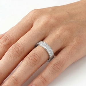 Aniva RNP02 Anillo de Eternidad Moderno para Hombre, Oro Blanco de 18K, Diamantes Cultivados en Laboratorio EF VVS, Triple Hilera, Pavé Completo, Certificado IGI - Product Image 2