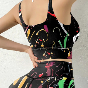 Nuevo Conjunto de Yoga Premium de Alta Compresión para Mujer, con Estampado Abstracto, Bra Deportivo y Leggings de Cintura Alta para Entrenamiento Profesional - Product Image 4