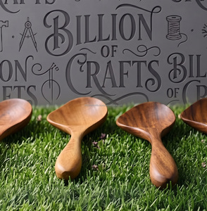 Cuillères de service en bois, design minimaliste, fabrication durable pour une utilisation en cuisine - Product Image 2
