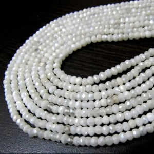 Cuentas Redondas de Silverite Blanco Natural de 3-4 mm con Recubrimiento AB, Hilo de 13 Pulgadas de Largo - Product Image 3