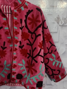 Abrigo de Mujer con Bordado Floral Rosa, Chaqueta de Tela Suave, Ropa Exterior Informal - Product Image 5