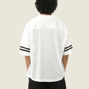 เสื้อบาสเก็ตบอลตาข่ายโอเวอร์ไซส์ โพลีเอสเตอร์ 100% คอวี แบบเรียบ สำหรับผู้ชาย สามารถสั่งทำได้ - Product Image 4