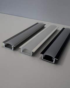 Perfil de luz triangular serie CNW GROUP con ranura para luz, inclinación de 45 grados, emisión de luz en forma de V, línea de esquina superior, montaje en superficie - Product Image 3