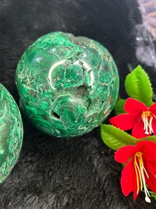 Sphère de malachite naturelle polie, pierre précieuse pour la décoration de la maison et la méditation, pierre verte, objet de collection - Product Image 4