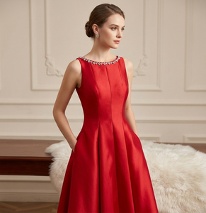 Robe de Soirée Élégante et Luxueuse sans Manches à Paillettes Coupe Trapèze avec Col en Cristal, Modèle Sophistiqué 2026 pour Femme, Idéale pour le Bureau et les Occasions Formelles - Product Image 1