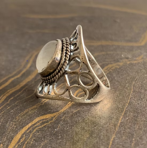 Wholesale 925 Sterling Silver <b>Ring</b> Natural Oval Moonstone Gemstone Unique Cutout Pattern Band Jewelry - Product Image 6