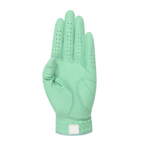 Gants de golf personnalisés super doux pour la performance sportive, avec une adhérence parfaite, respirants, légers, confortables, en peau de mouton, pour hommes et femmes - Product Image 5