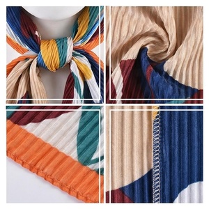 Women's Silk Scarf <b>Leaf</b> Print Elegant Multi-Functional Fashion Accessory All Seasons Short Length - Product Image 4