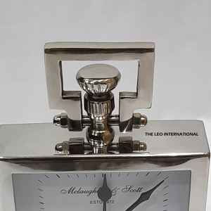 Horloge de table en acier inoxydable, aspect luxueux, pour la maison, le bureau, la chambre d'enfant, chiffres romains, avec crochet de suspension - Product Image 6