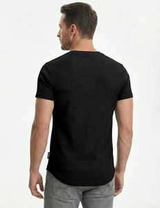 เสื้อยืดคอตตอนพรีเมียมสำหรับผู้ชาย ขายส่ง สวมใส่สบาย เนื้อผ้านุ่ม ใส่ได้ทุกวัน บริการผลิตเสื้อผ้าพร้อมบริการสร้างแบรนด์ตามสั่ง - Product Image 3