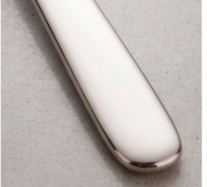 Cucharas minimalistas de metal para servir ensalada, con acabado de alto brillo, aptas para lavavajillas, ideales para catering, juego de cubiertos. - Product Image 3