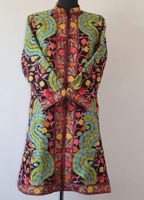 Nouvelle collection de veste brodée fluorescente Suzani, robe kimono oversize d'hiver, long manteau indien en velours multicolores