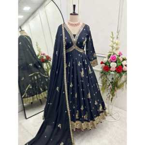 ชุดแต่งกายสำหรับนักออกแบบ Aliya-Cut เจียมเนื้อเจียมตัวสง่างามและสวยงาม dupatta กับชุดที่ทันสมัย - Product Image 3