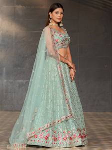 Ensemble Lehenga Choli vert menthe brodé, motif floral, tenue traditionnelle indienne pour femme, longueur ras du sol, coupe ample en Georgette - Product Image 6