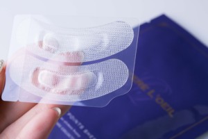 Patchs innovants pour les yeux à micro-aiguilles, sérum professionnel à l'acide hyaluronique pour le soin de la peau, dissolvant les rides, pour les soins personnels - Product Image 1