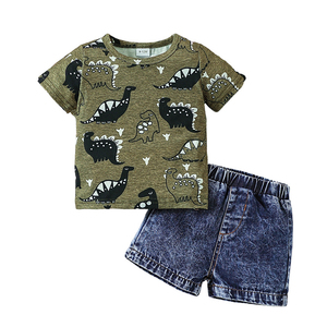 Ensemble 2 pièces d'été délavé et vieilli pour homme : T-shirt court en coton épais et short en jean avec rivets, style vintage, couleur unie, séchage rapide - Product Image 2