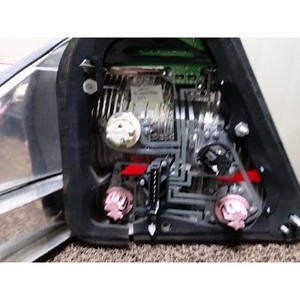 ไฟท้ายขวามือสองสำหรับรถ S-class รุ่น A2208202066 - Product Image 5