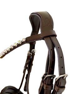Bride de cheval rembourrée Annabelle Equestrian avec frontale en cuir roulé, noir et marron, accessoire d'équitation, bride rembourrée douce - Product Image 1