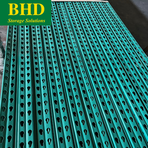 Estantería de palés de acero de alta calidad americana Nuevo estándar Longitud personalizada Vertical con haz de paso verde Color naranja Hecho Vietnam - Product Image 2