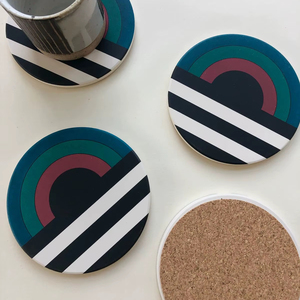 Juego de Posavasos de Resina con Diseño Único, Posavasos de MDF con Incrustaciones de Resina, a un Precio Muy Razonable - Product Image 1