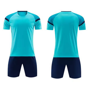 Tenues de football personnalisées haut de gamme avec impressions par transfert thermique, uniformes à manches courtes durables et à séchage rapide - Product Image 6